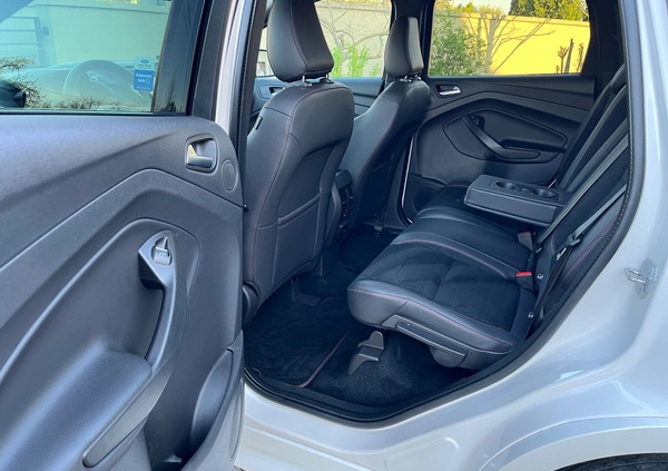 Ford Kuga cena 86900 przebieg: 46000, rok produkcji 2019 z Lubartów małe 596